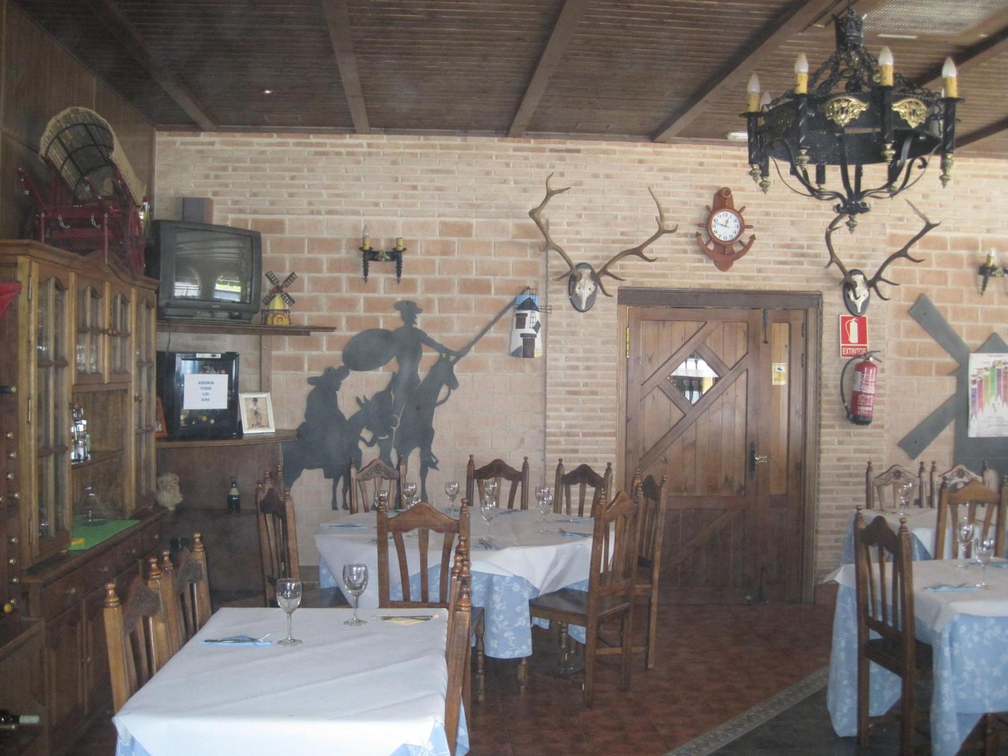 Posada De Los Consules กอนซูเอกรา ภายนอก รูปภาพ