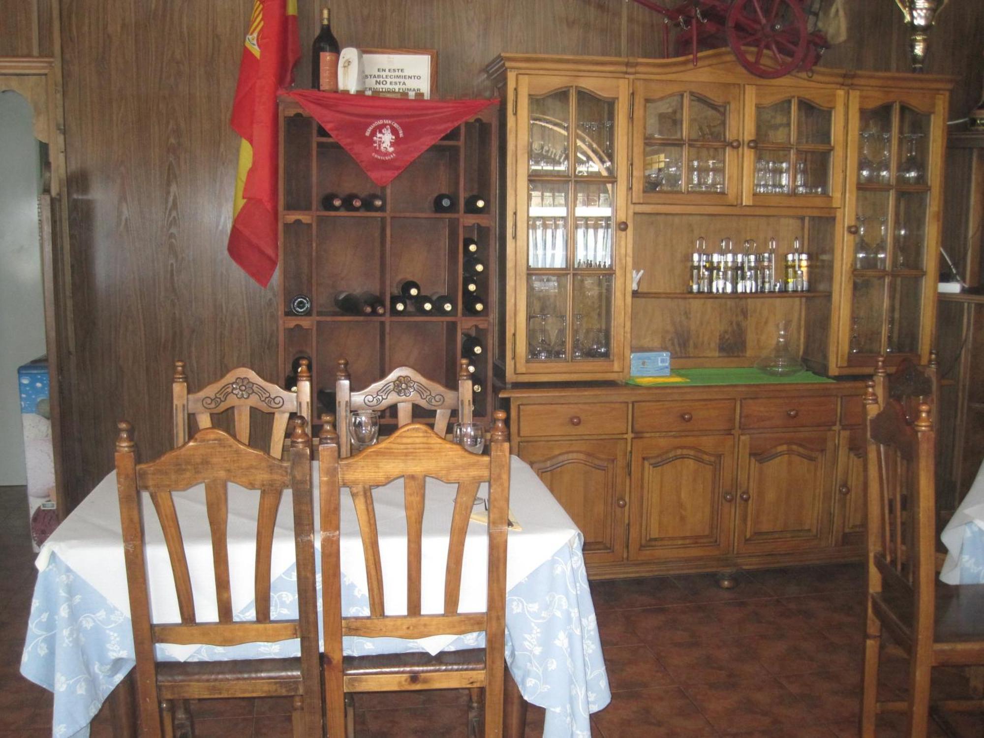Posada De Los Consules กอนซูเอกรา ภายนอก รูปภาพ