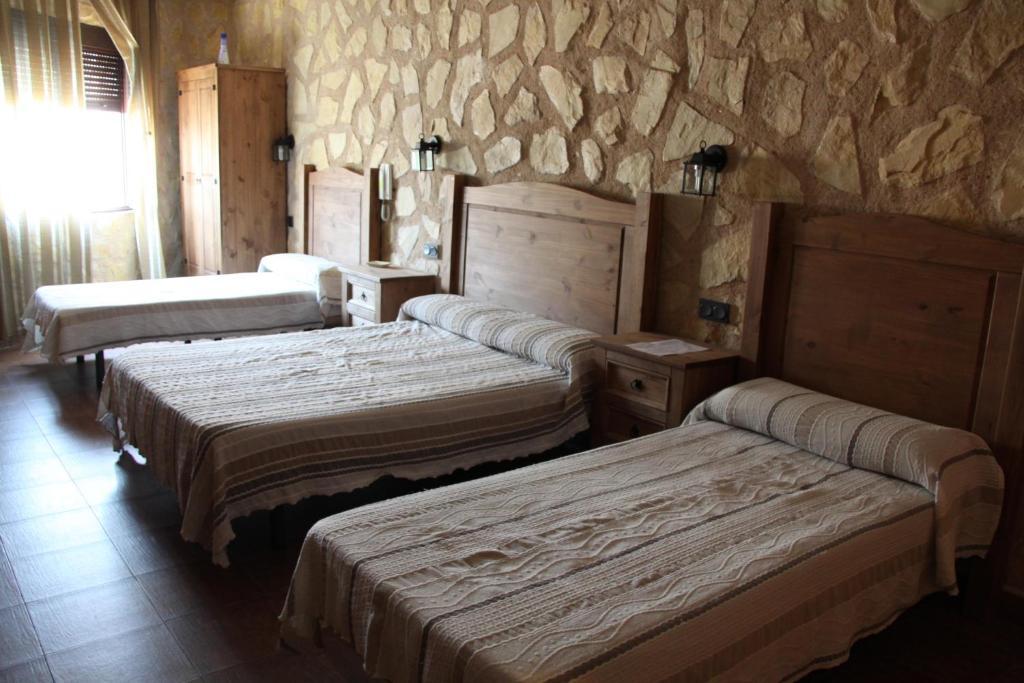Posada De Los Consules กอนซูเอกรา ห้อง รูปภาพ